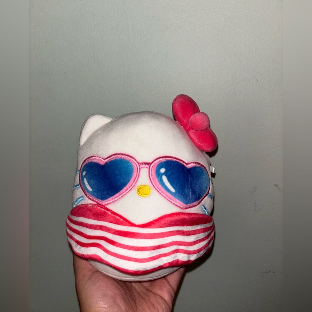 Summer hello kitty squishmallow